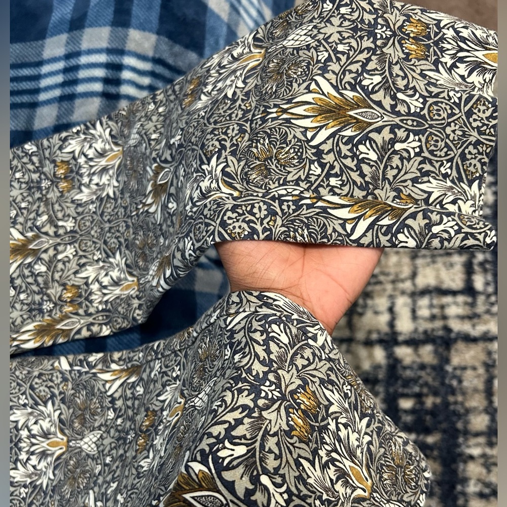 Floral Pants w/ Seamed Pockets